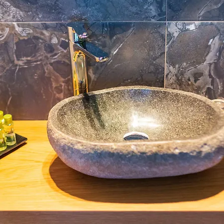 Hotel 180 South Seaside