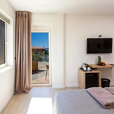 180 South Seaside Hotel 4*