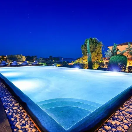 180 South Seaside 4* Thermisía