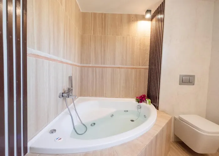 180 South Seaside Hotel 4*