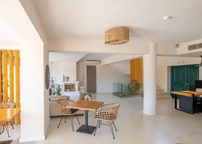 Hotel 180 South Seaside 4*