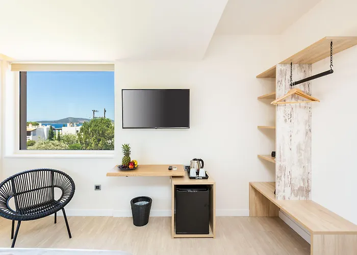 180 South Seaside Hotel