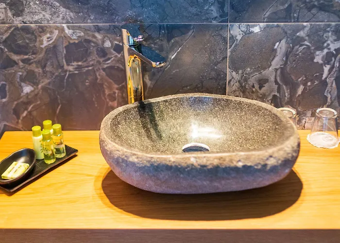 Hotel 180 South Seaside