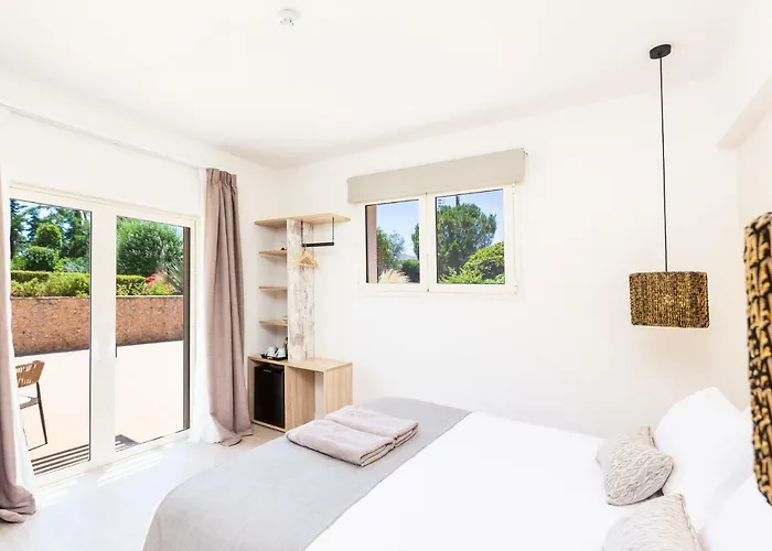 Hotel 180 South Seaside Thermisia